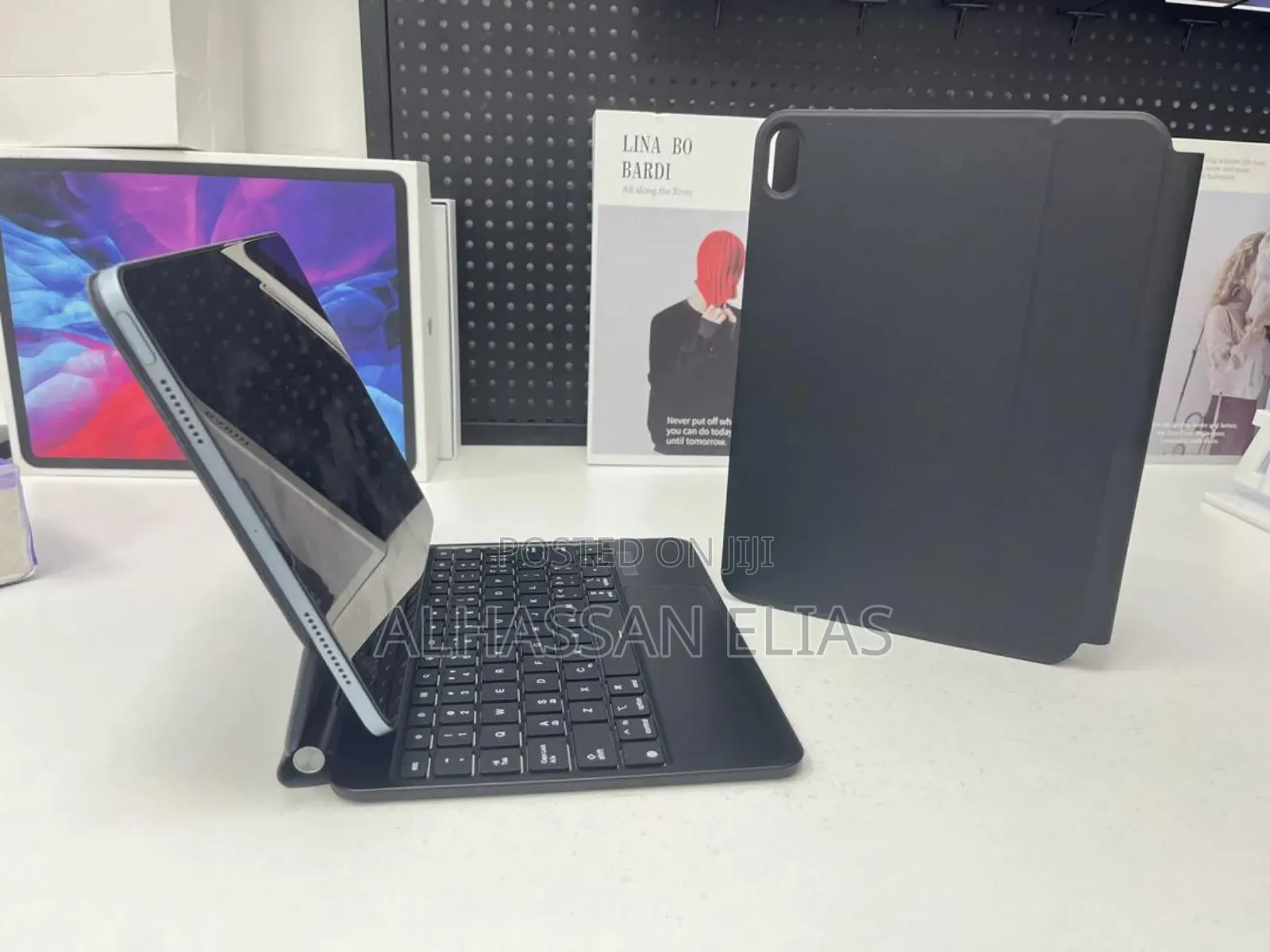 iPad 11th A16 And Apple iPad 10th Generation Magic Keyboard (Black)