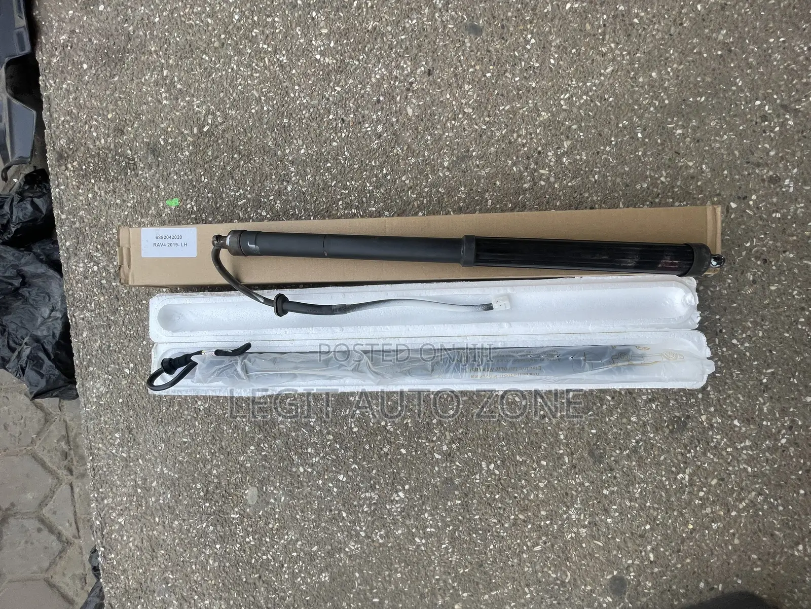 Honda CRV 2017,2018,2019,2020,2021,2022, Boot Shocks