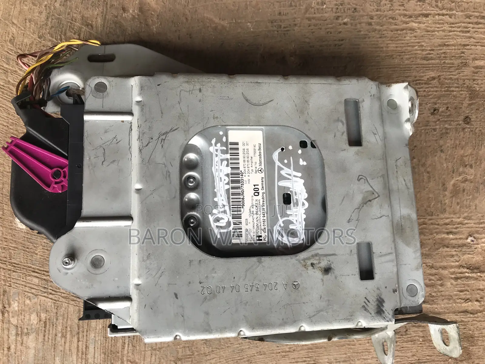 W204 Sound Booster (Amplifier)Available