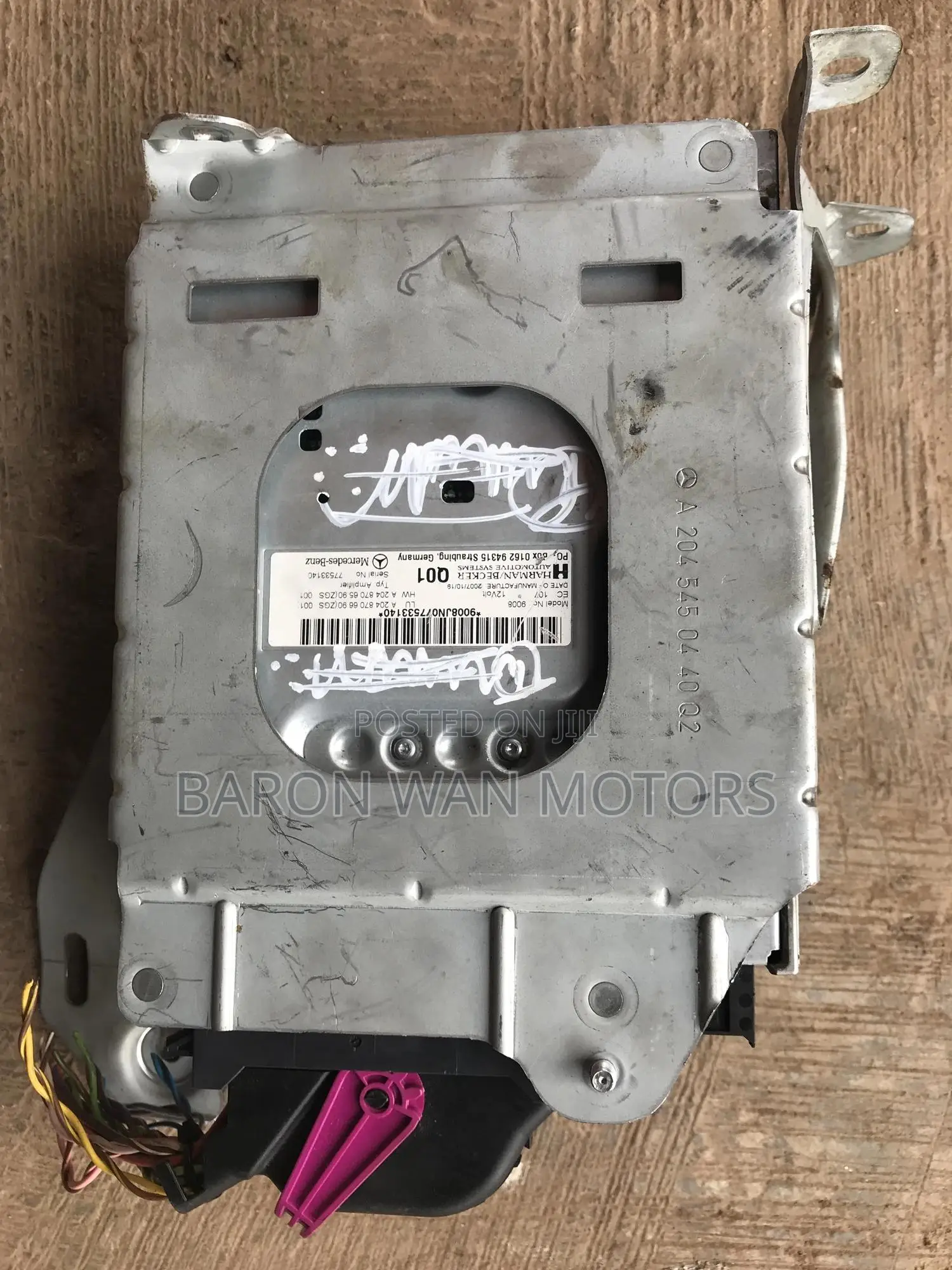 W204 Sound Booster (Amplifier)Available