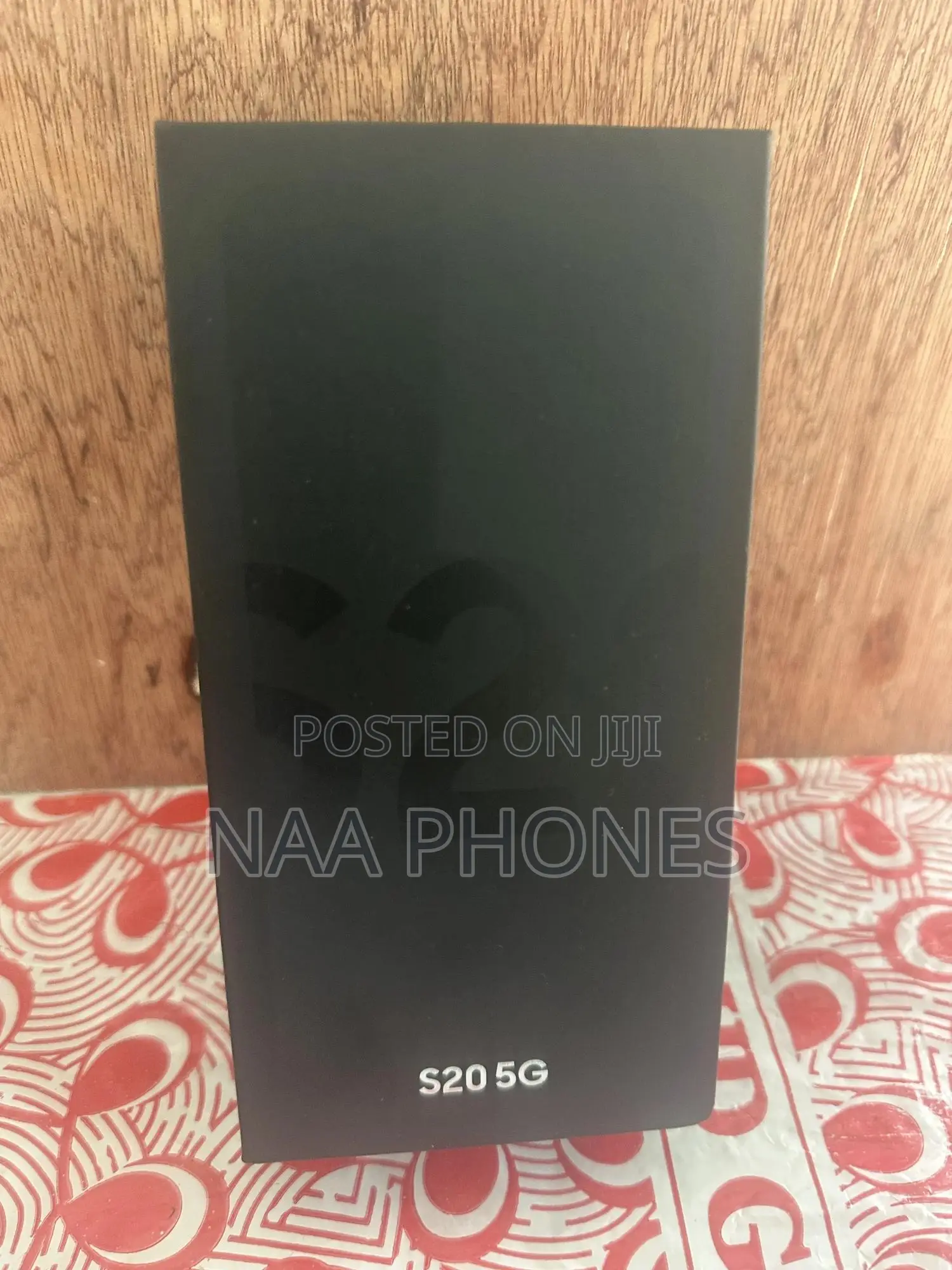 New Samsung Galaxy S20 128 GB Black