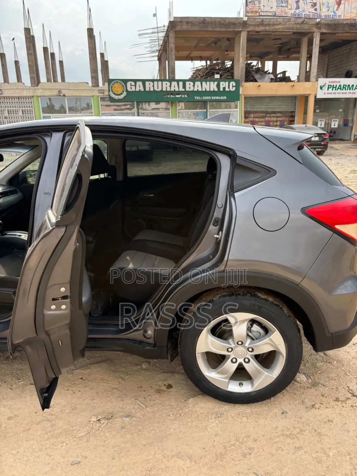 Honda HR-V 4dr SUV (1.5L 4cyl CVT) 2016 Gray