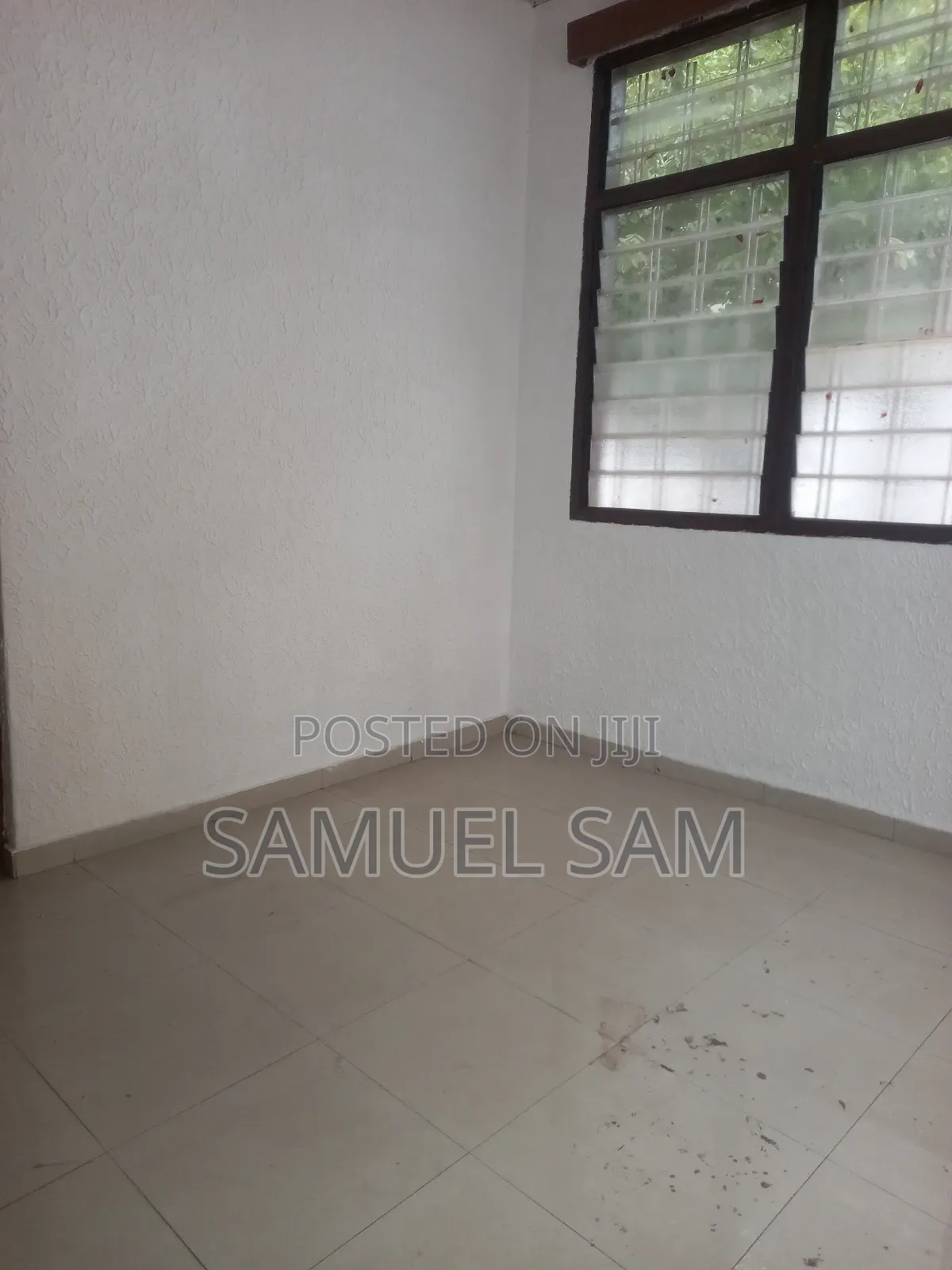7bdrm House in Tema Community 12 for rent