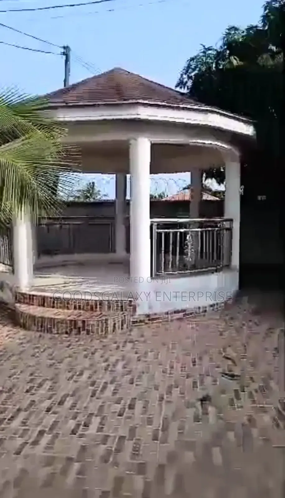 16 Bedroom Private Hospital / Can Be Converted Into School for Sale
