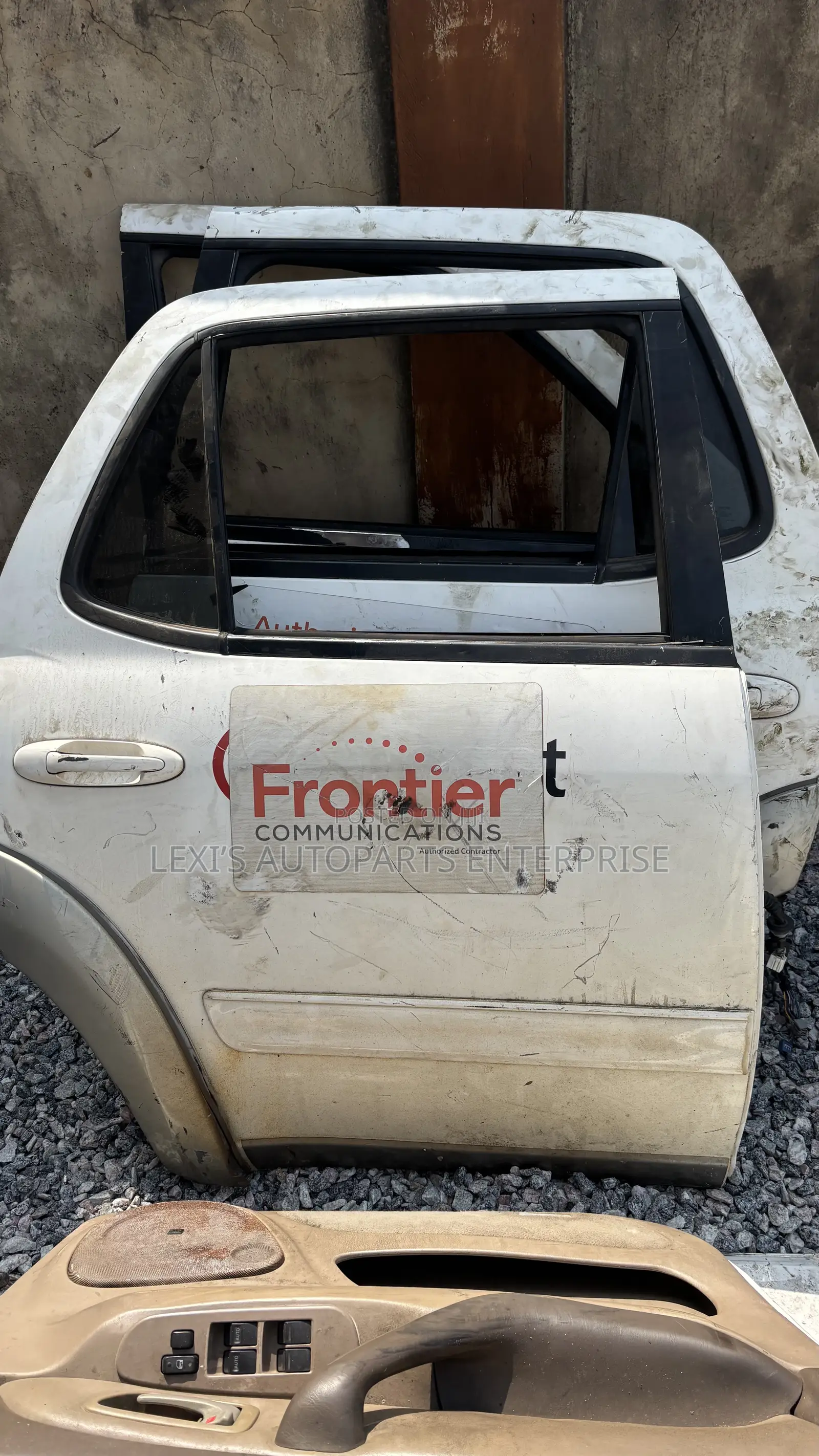 Toyota Sequoia 2002,2003,2004,2006,2007 Doors Set Available
