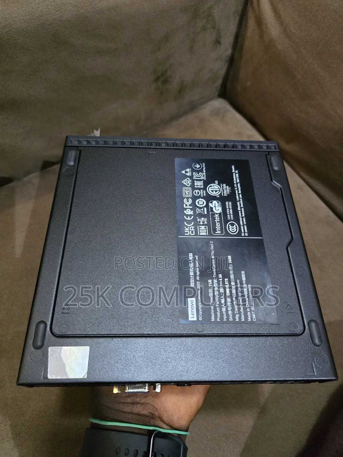Desktop Computer Lenovo 16GB AMD Ryzen 5 SSD 512GB