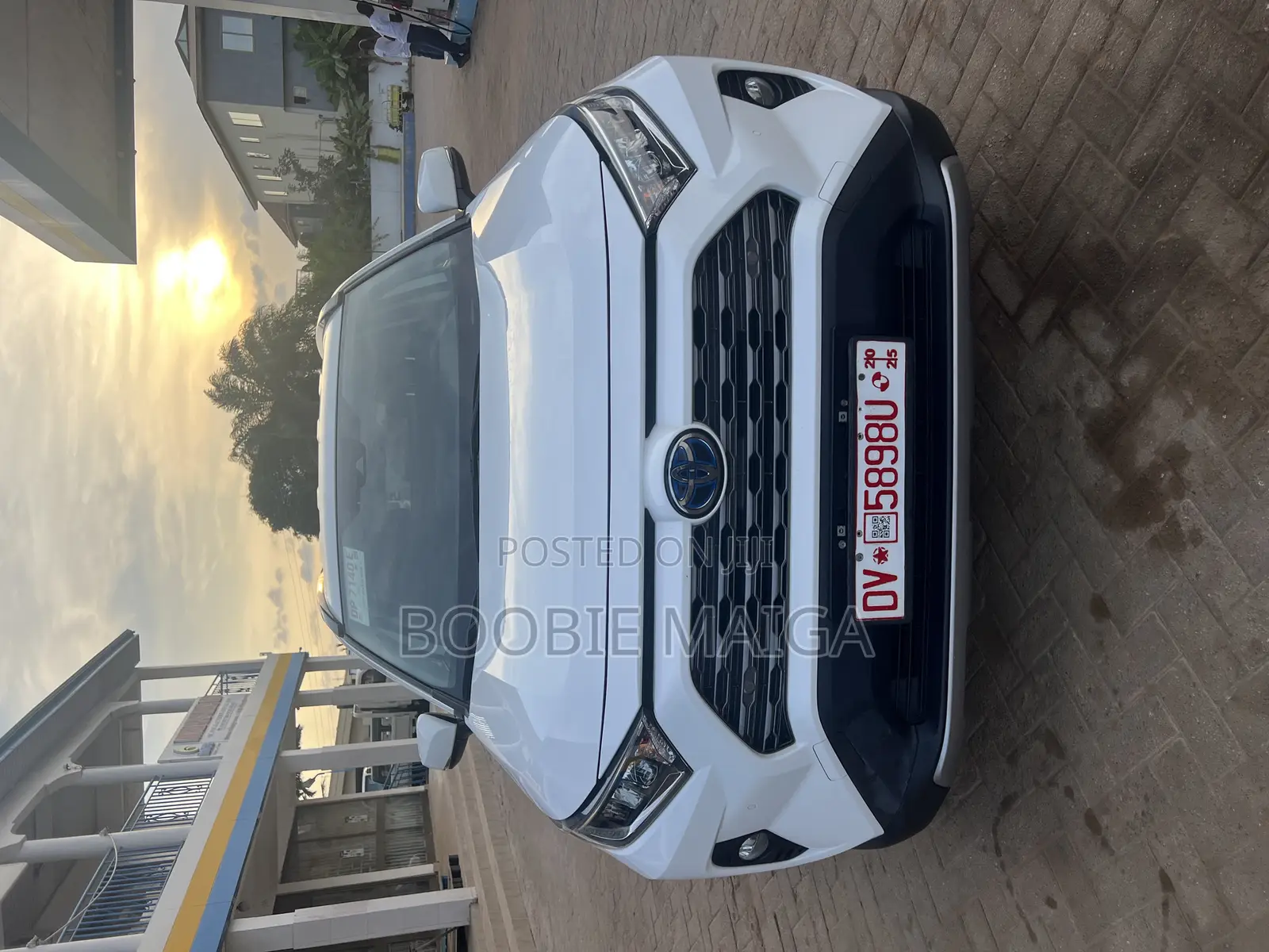 Toyota RAV4 2020 White