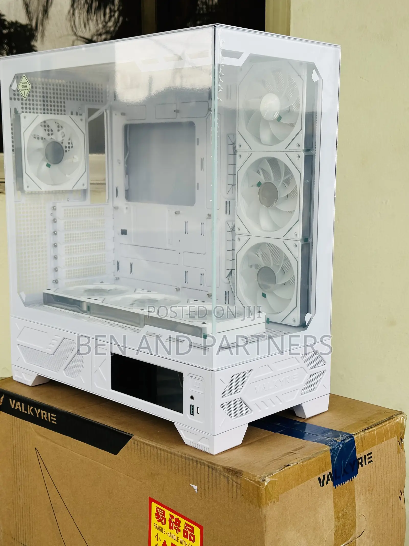Valkyrie 6.2" Touchscreen Gaming Pc Case With 7-argb Fans