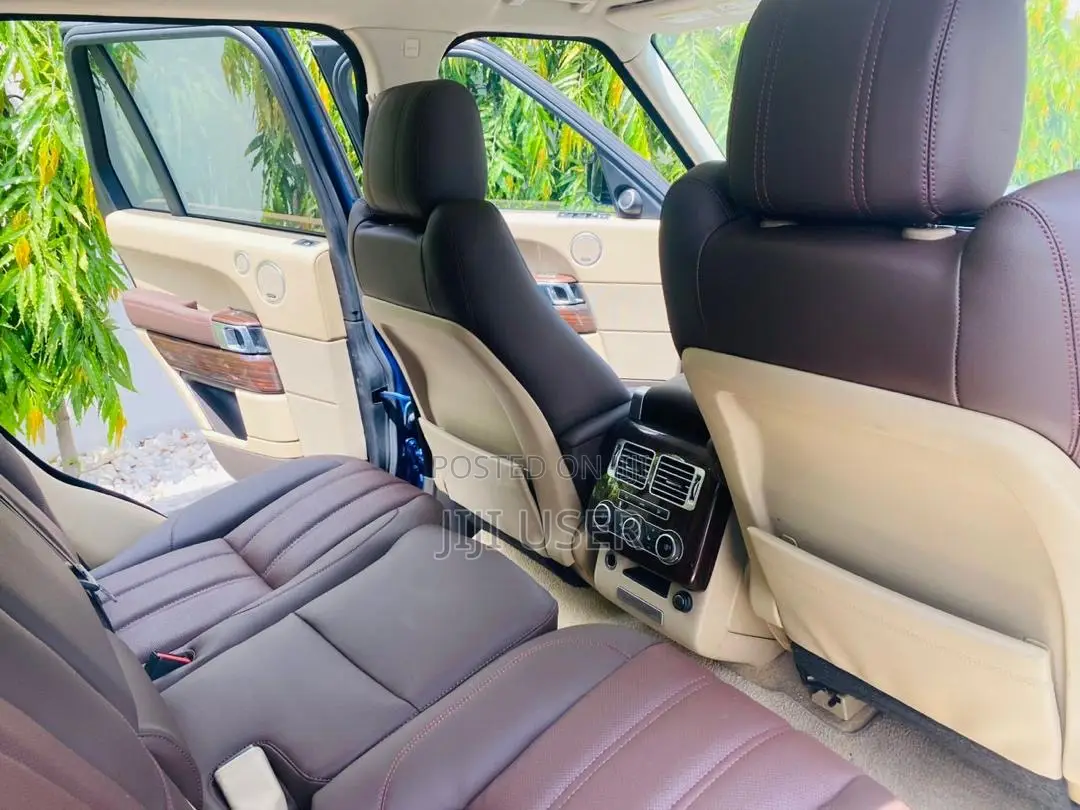 Land Rover Range Rover Vogue 2016 Blue
