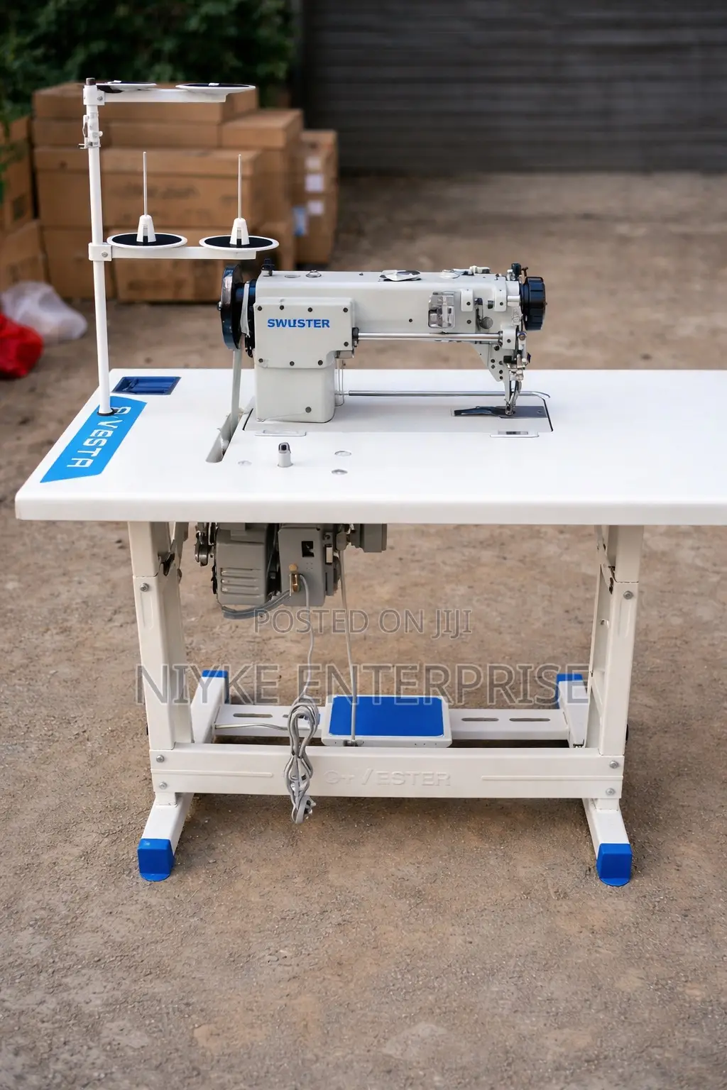 Industrial Flat-Bed Sewing Machine