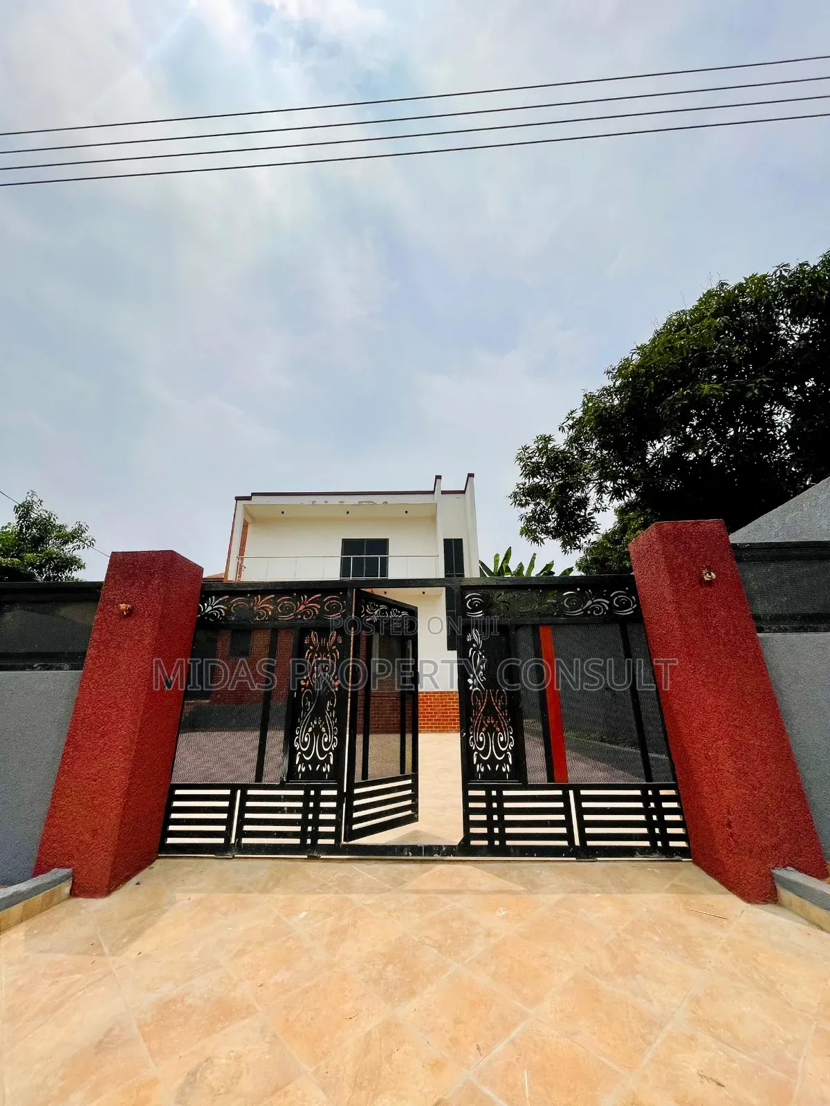 3bdrm House in Kwabenya for sale
