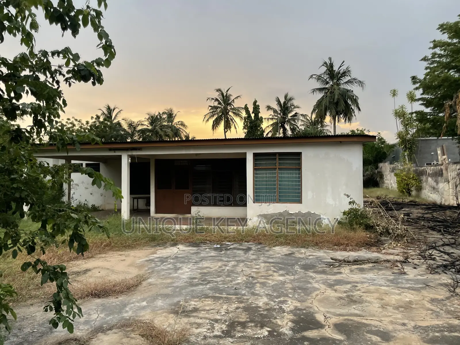 3bdrm House in Unique Key Agency, Dzorwulu for sale