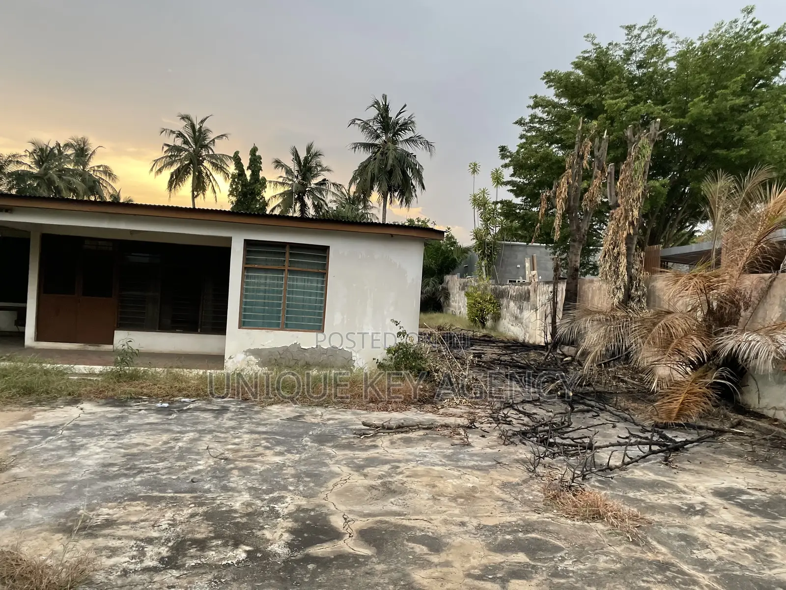 3bdrm House in Unique Key Agency, Dzorwulu for sale