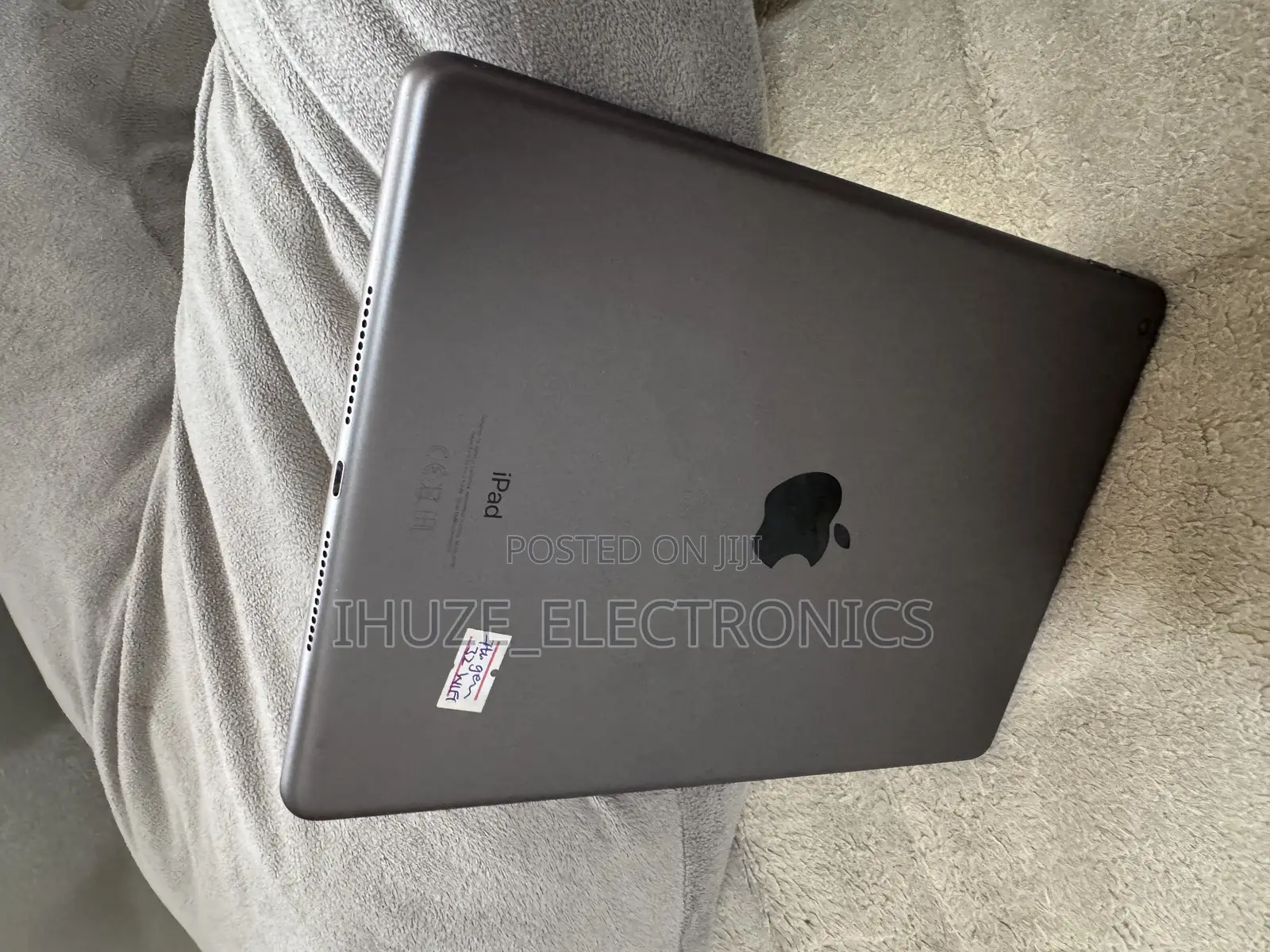 Apple iPad 10.2 (2019) 32 GB Gray