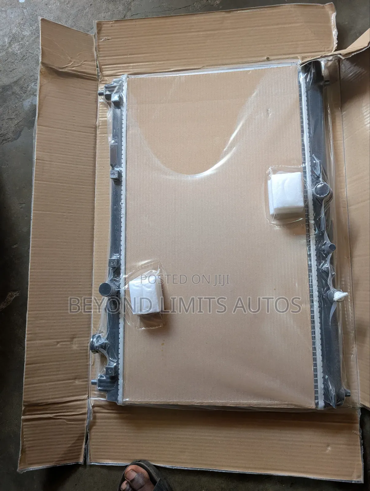 Honda Fit 2015,2016,2017,2018,2019,2020 Radiator / Water Tank