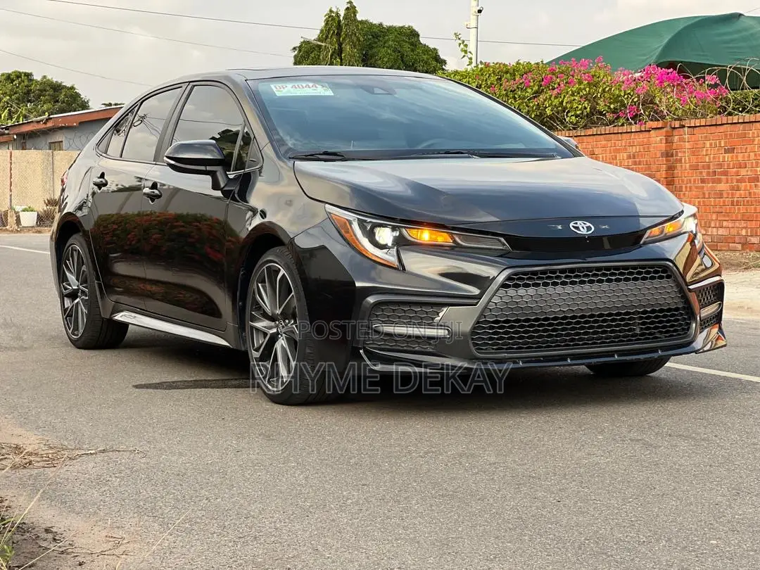 Toyota Corolla XSE 2022 Black