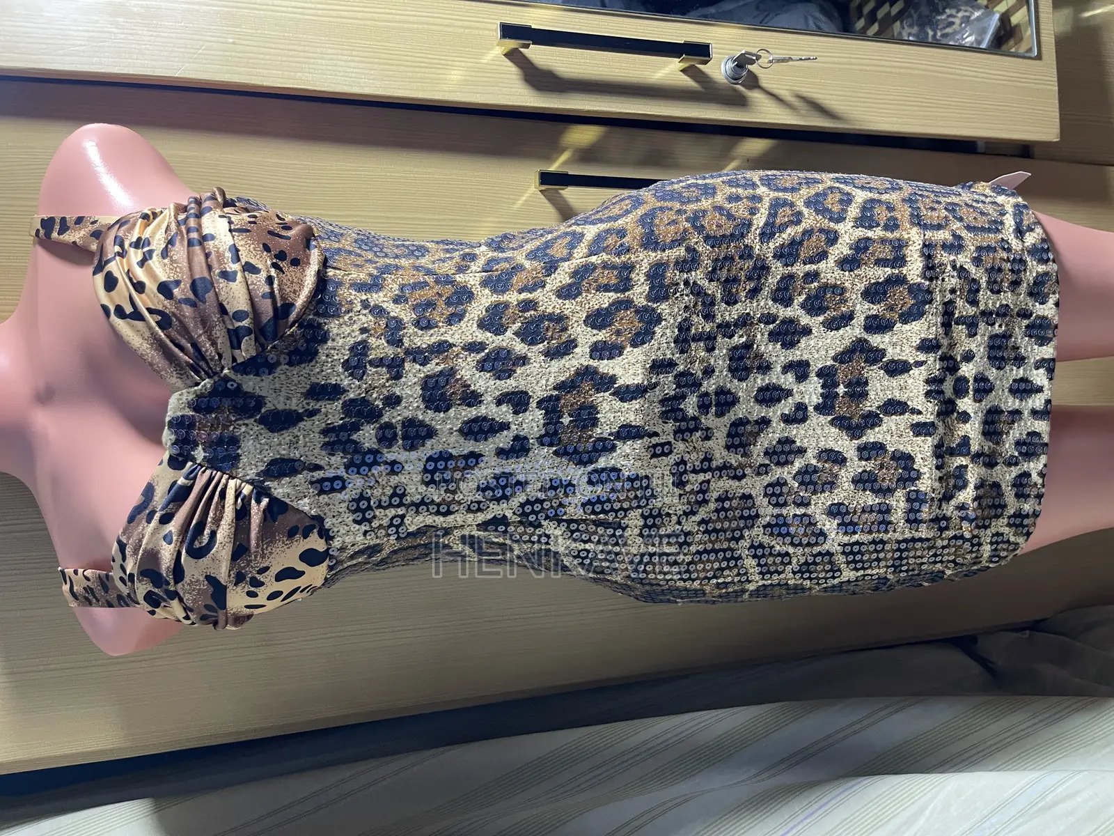 Ladies Short Available Available