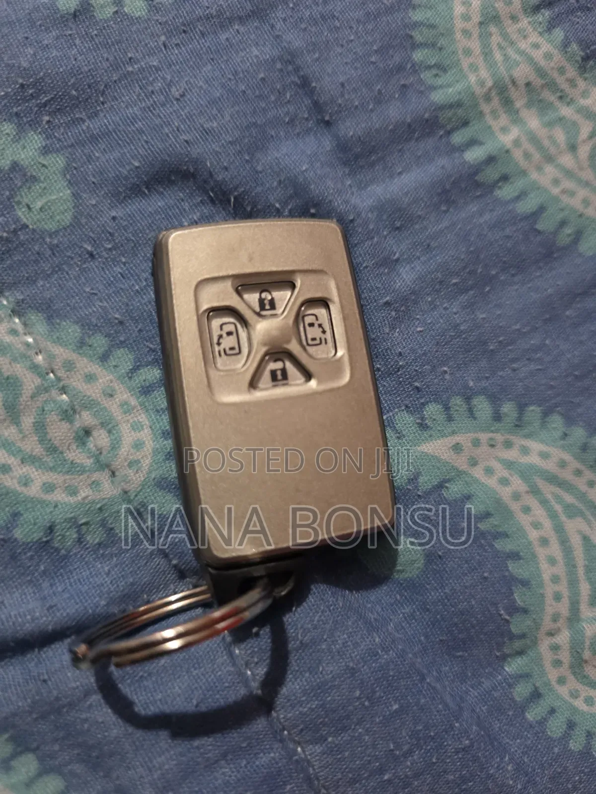 Toyota Voxy Keys
