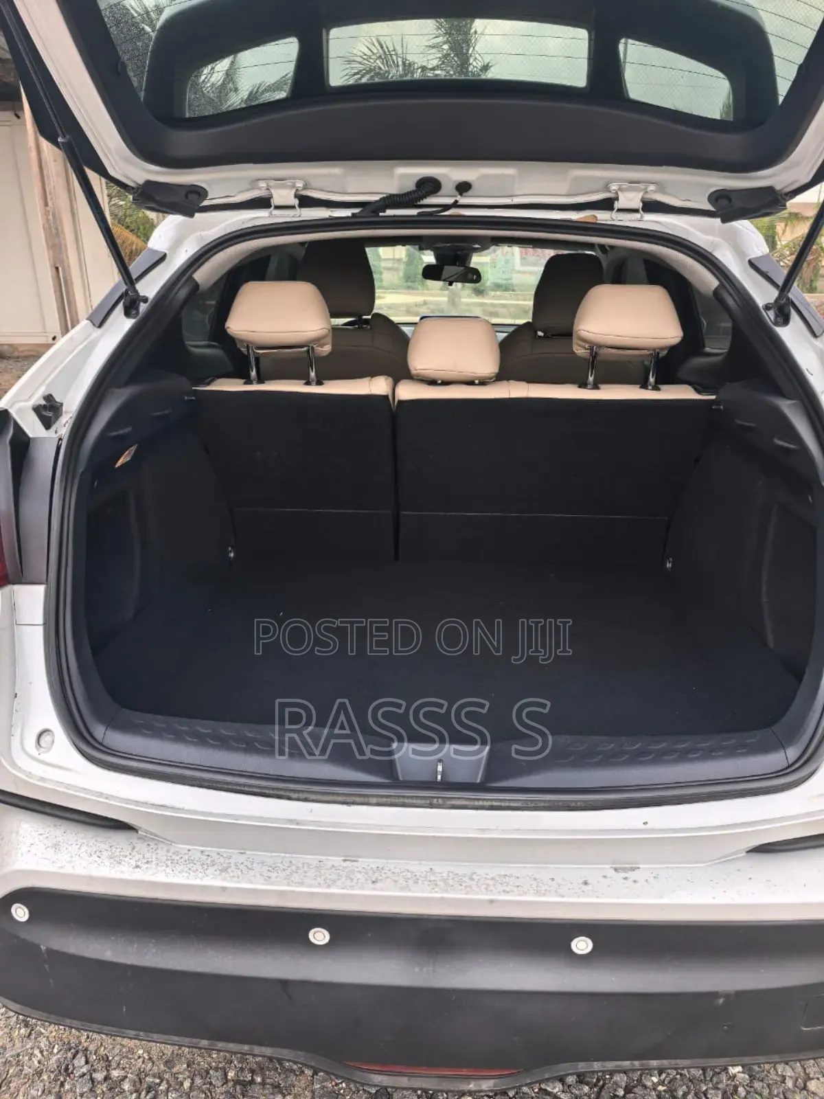 Toyota C-HR Limited 2021 White