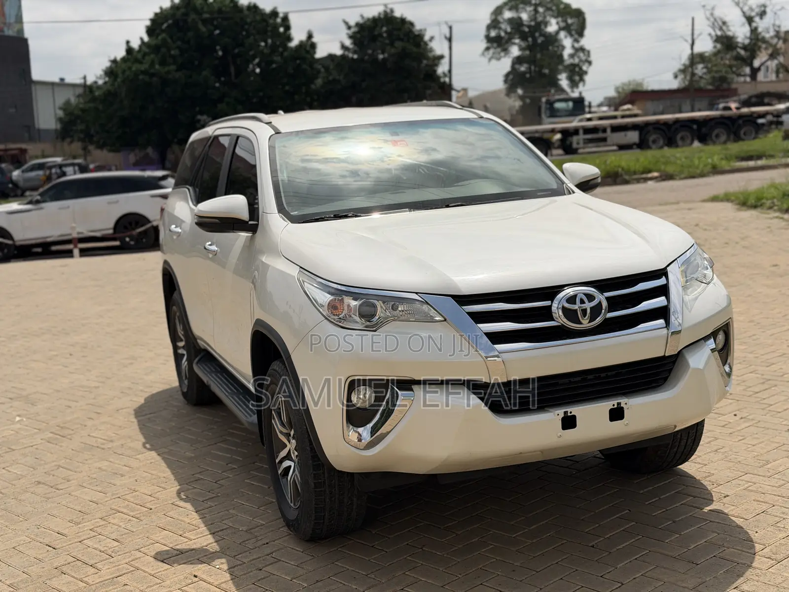 Toyota Fortuner 2.7 AWD 2019 White