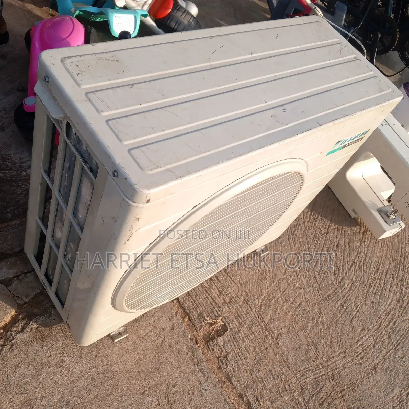 Used Inverter Daikin Air-Conditioner Out Door Only (1.5hp/R410)