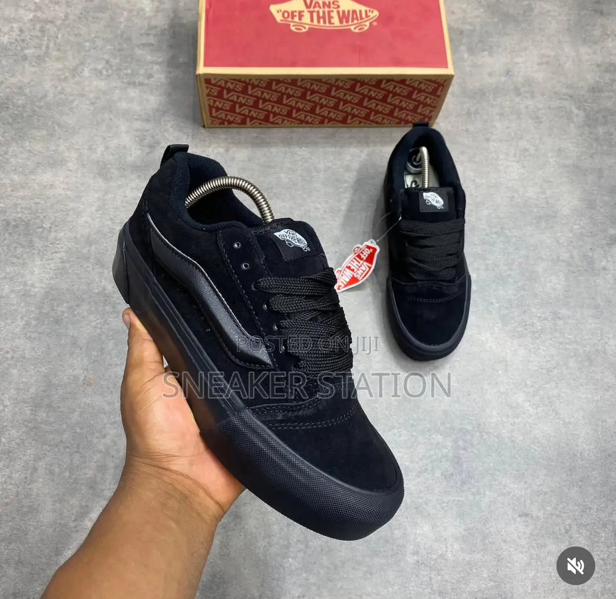 Knu Skool Vans Triple Black Sneaker