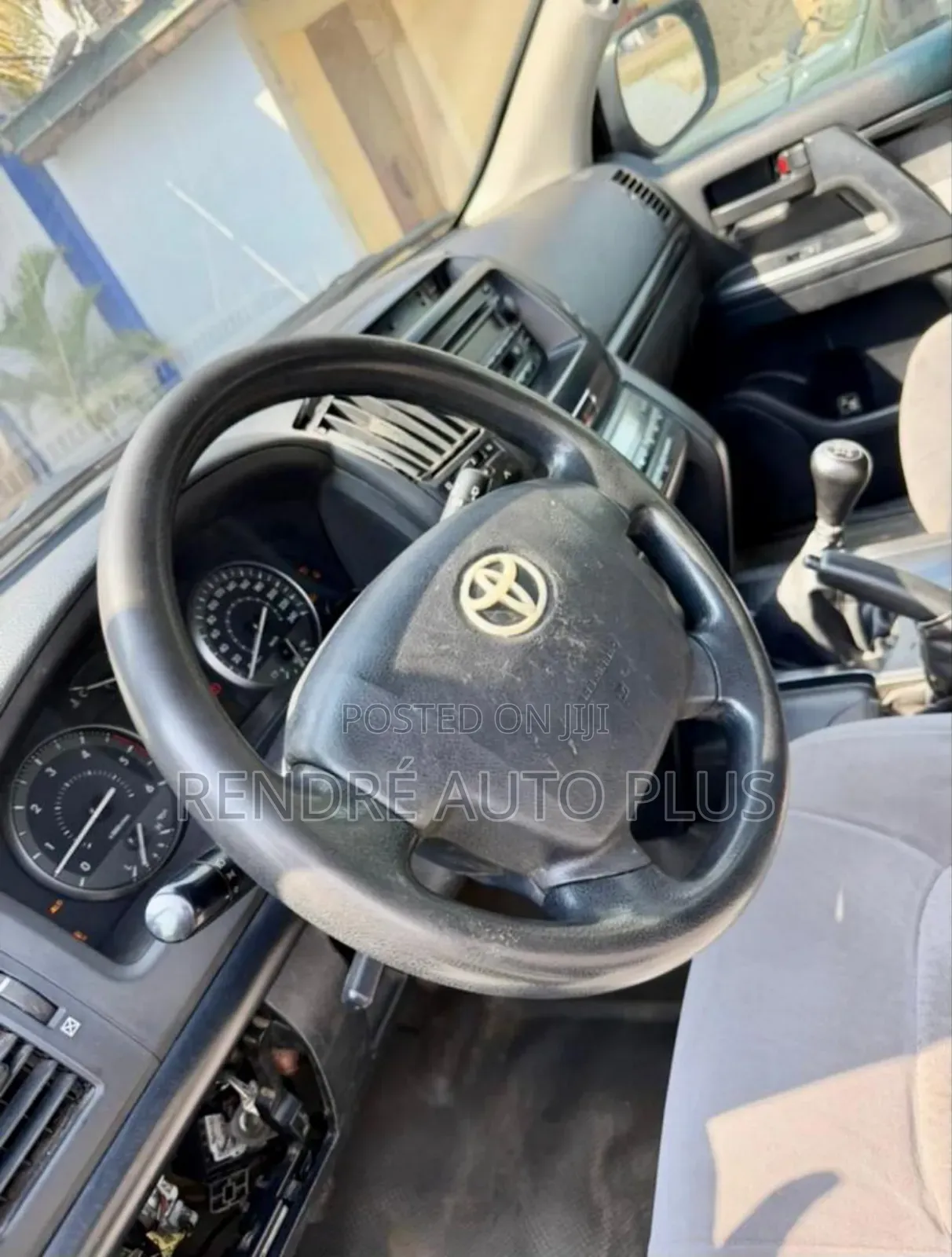 Toyota Land Cruiser 2010 Black