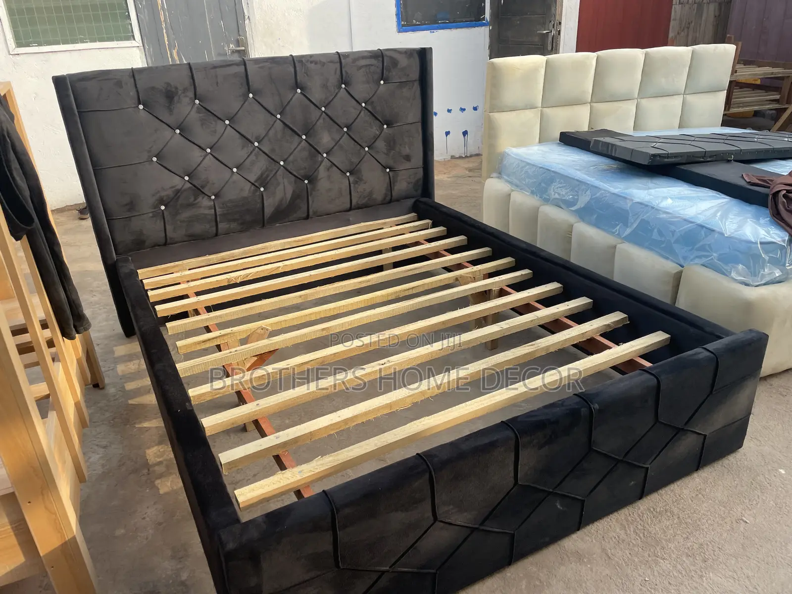 Double Bedframe 54x75 Very Durable