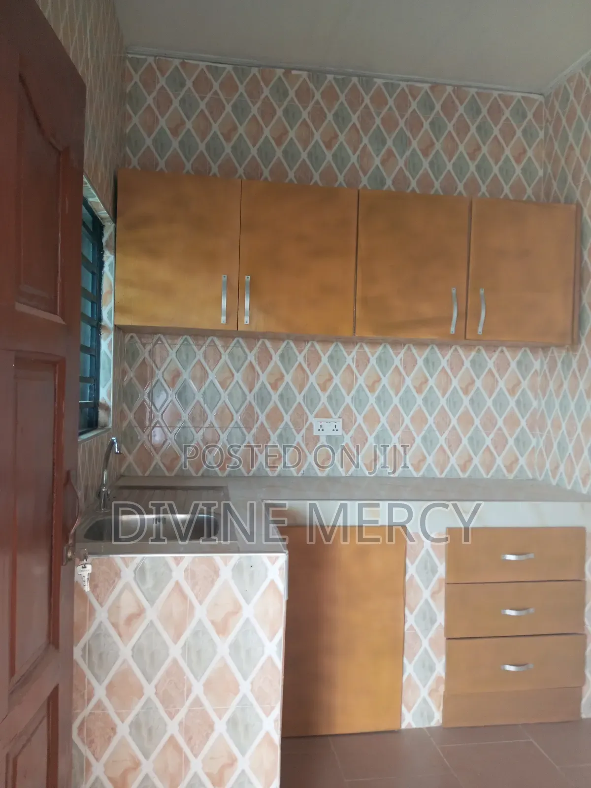 1bdrm Apartment in Kakaraba Nyanaynor, Awutu Senya East Municipal