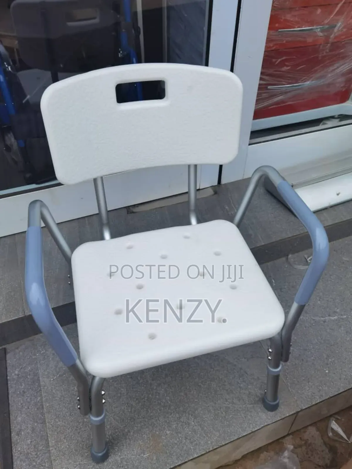 Shower Seat (With Arm Rest)