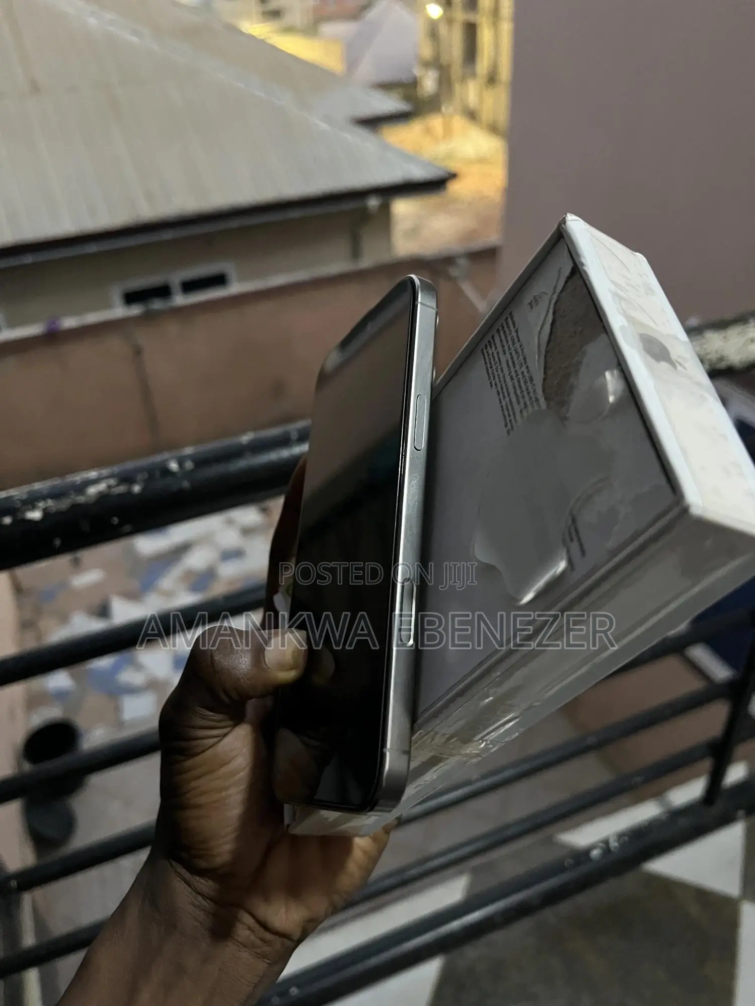 New Apple iPhone 16 Pro Max 256 GB Gray