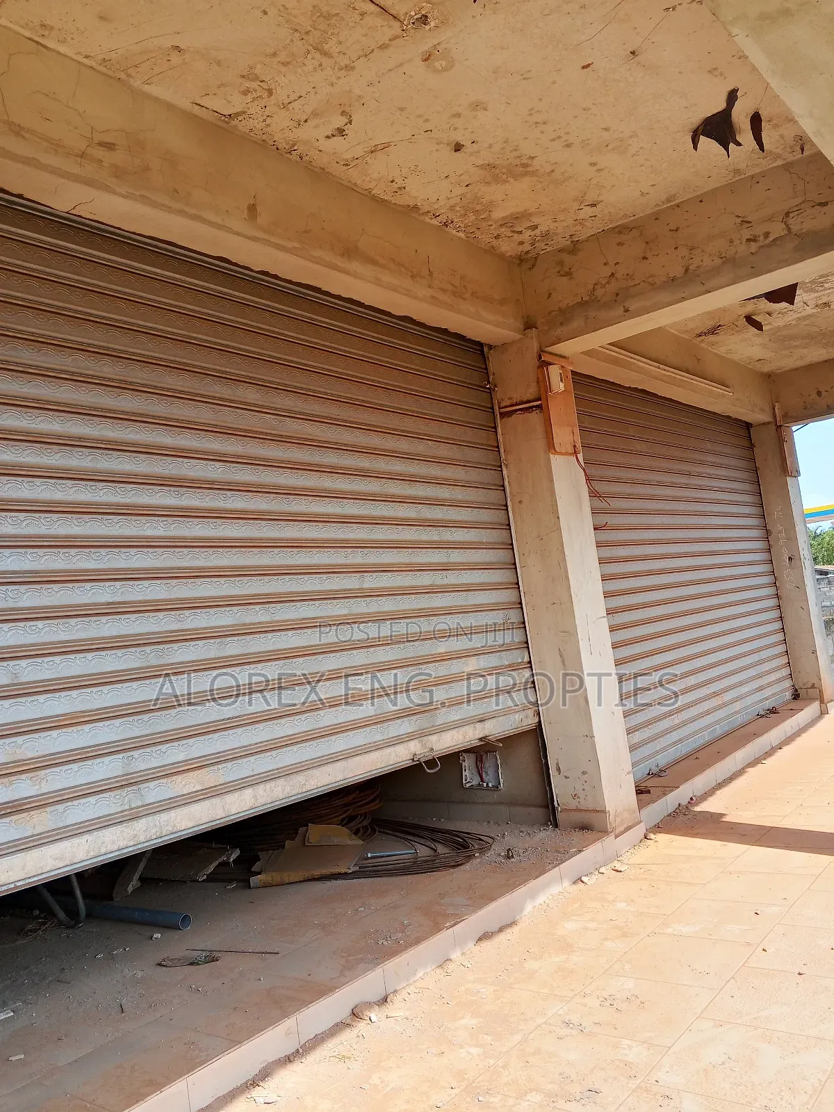 Shop for Rent at Adenta Ashieyie