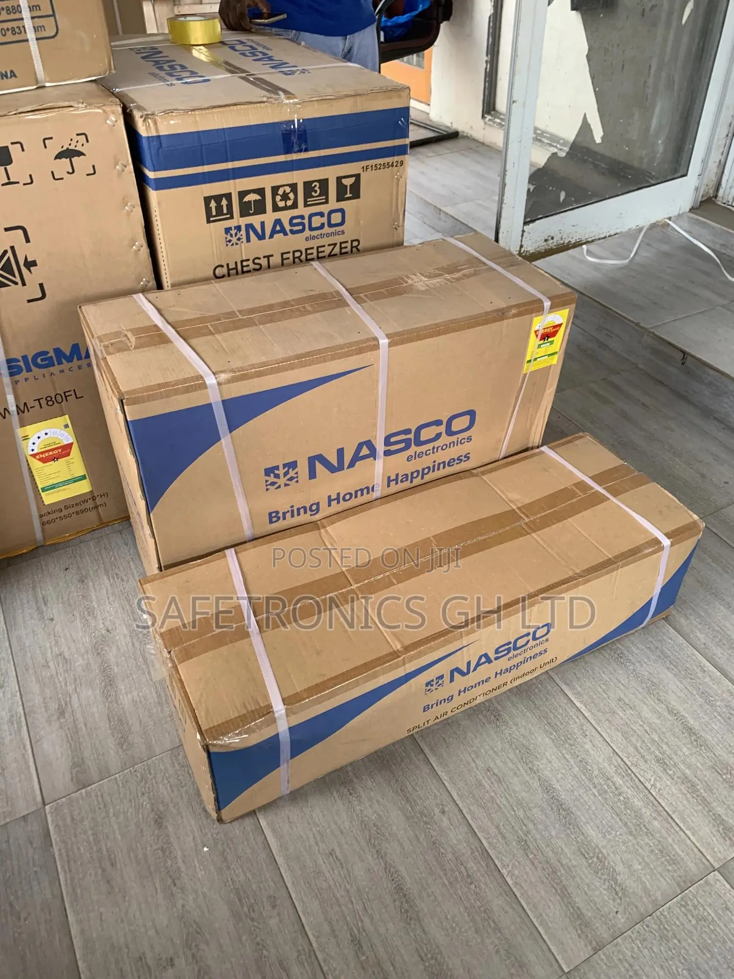 Nasco Auto Restart White 1.5 Horsepower Split Type Ac
