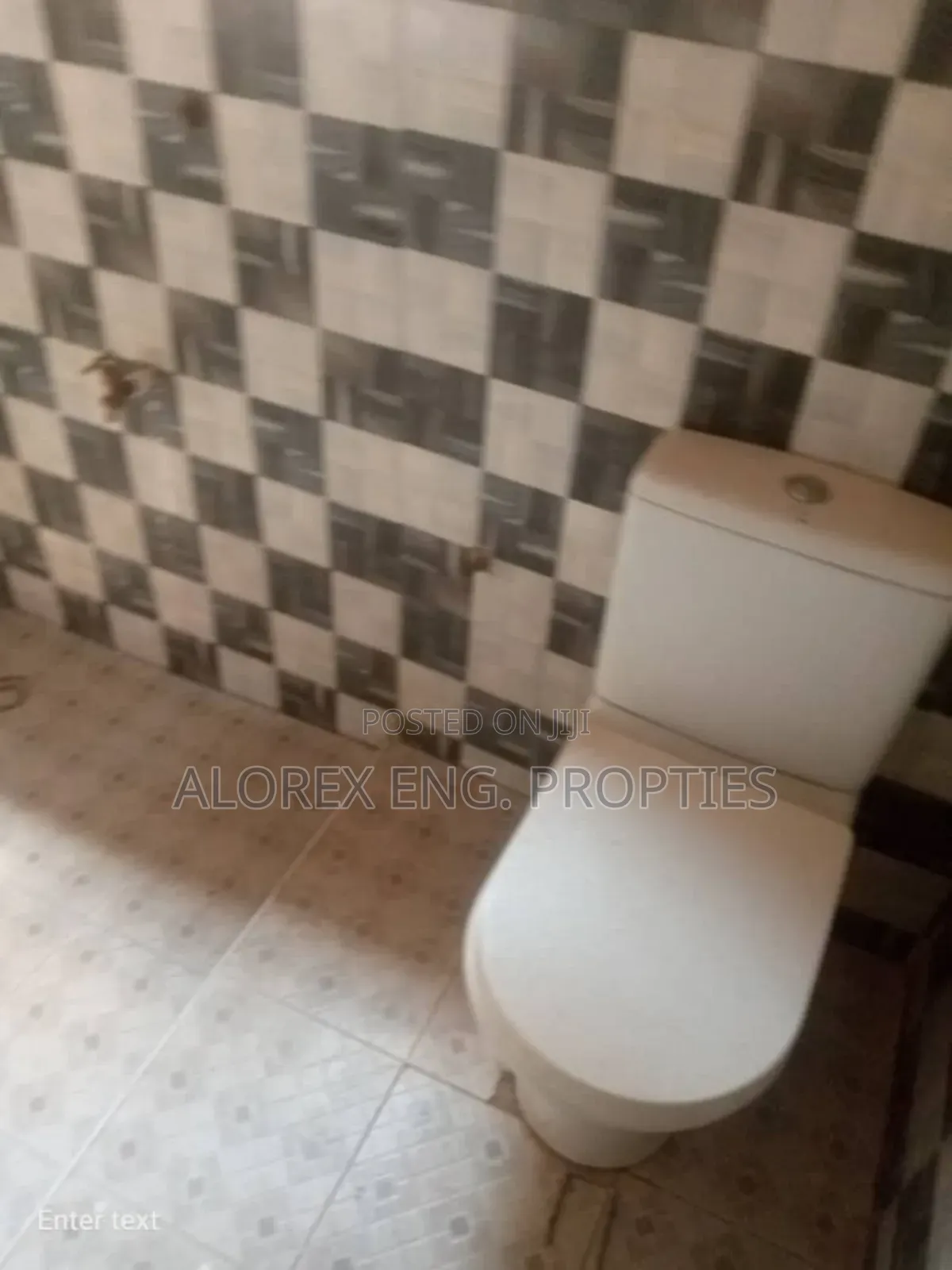 3bdrm Apartment in Ashieyie, Adenta for rent