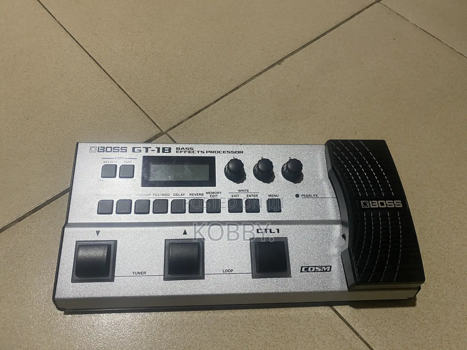 Boss Gt1b Bass Effect Pedal