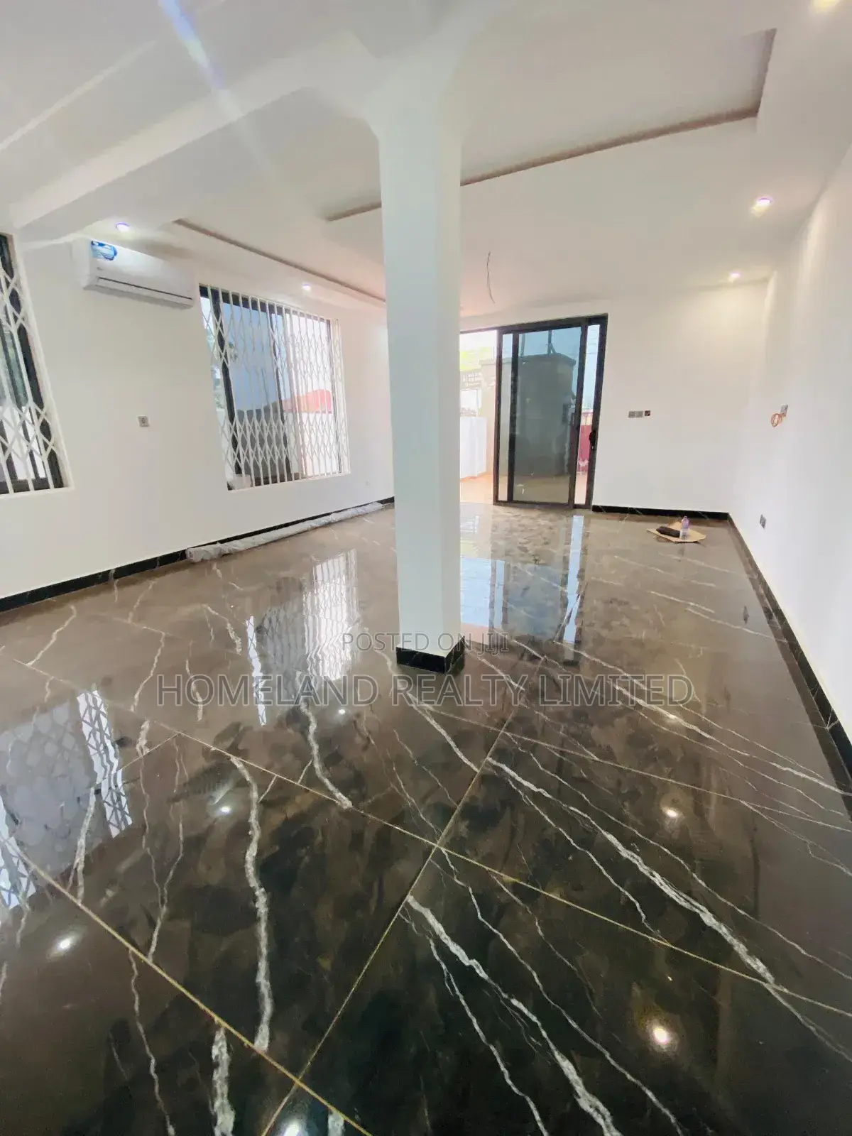 2bdrm Duplex in Oyarifa for sale
