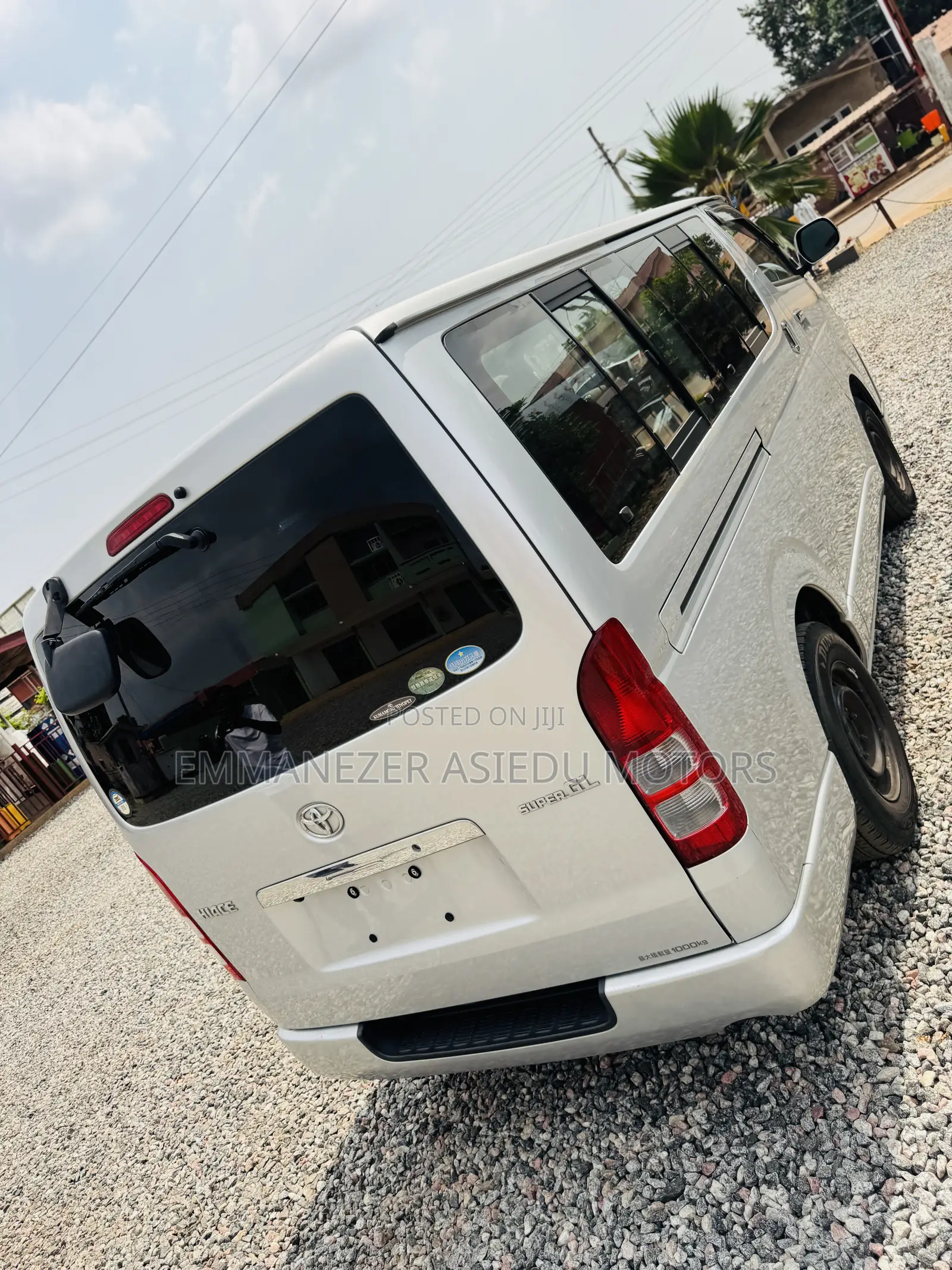 Toyota HiAce 2013 Silver