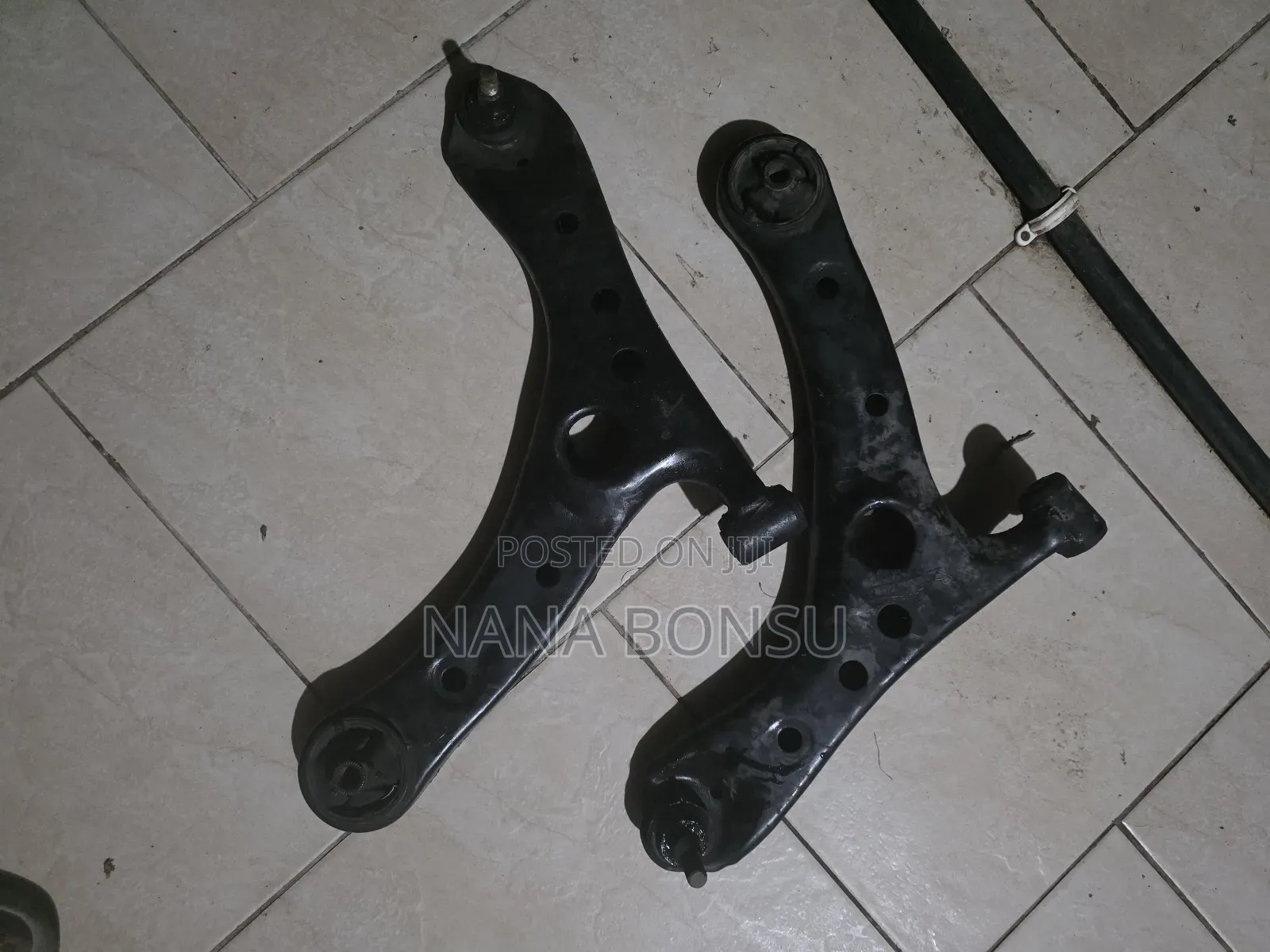 Toyota Voxy Lower Arm
