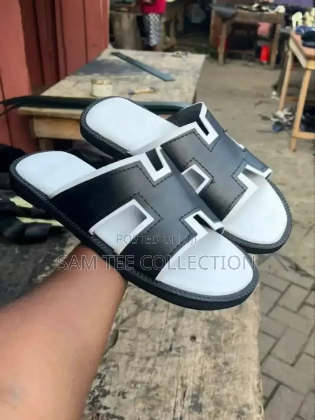 High -Quality Generic Men Leather Slippers, Free Delivery to Anywhere