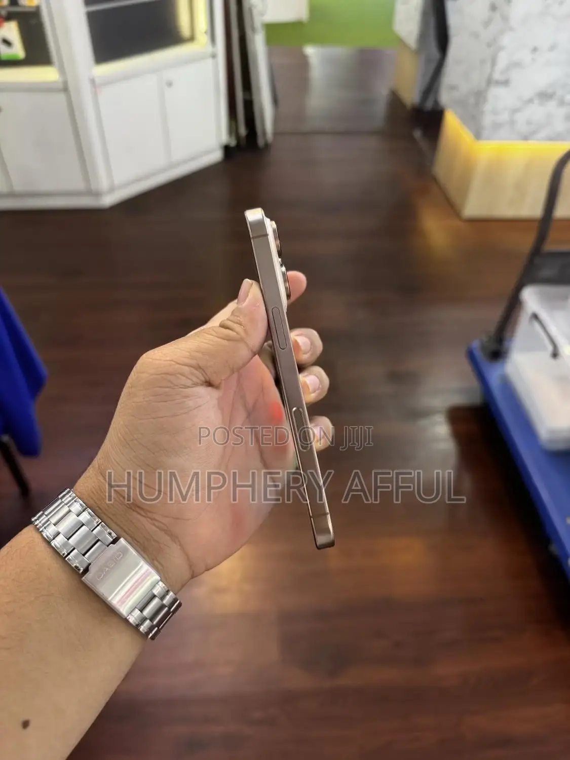 Apple iPhone 16 Pro 256 GB Gold