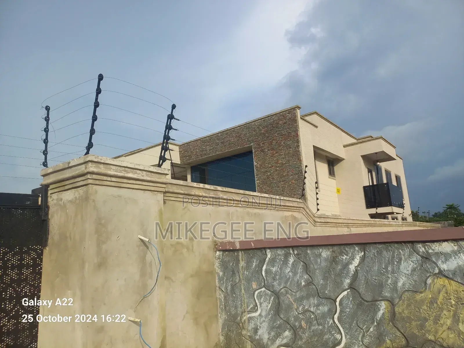 Professional Electric Fence Installation for Residence and Commercial