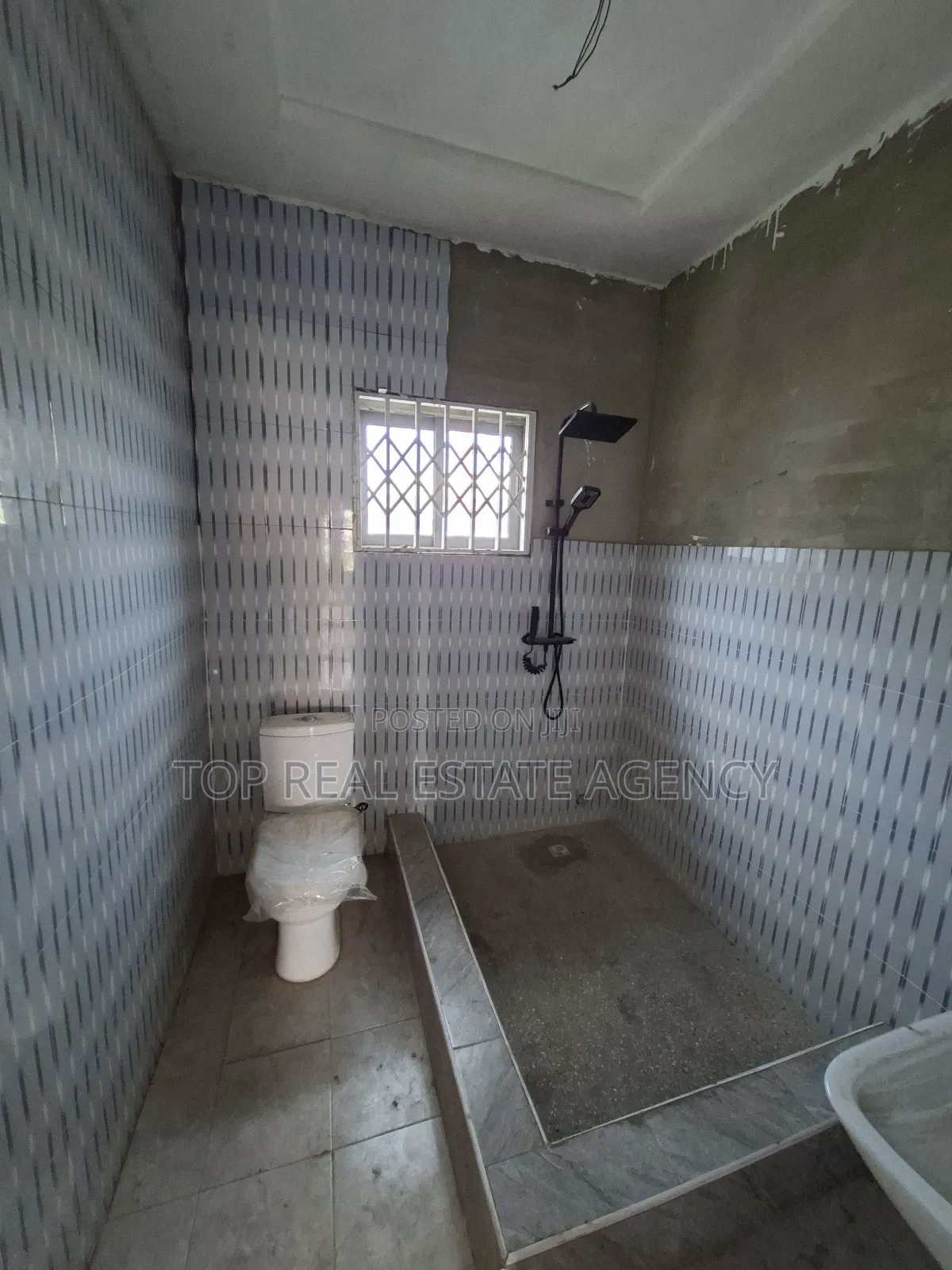 2bdrm Apartment in Pillar 2, Dome for rent