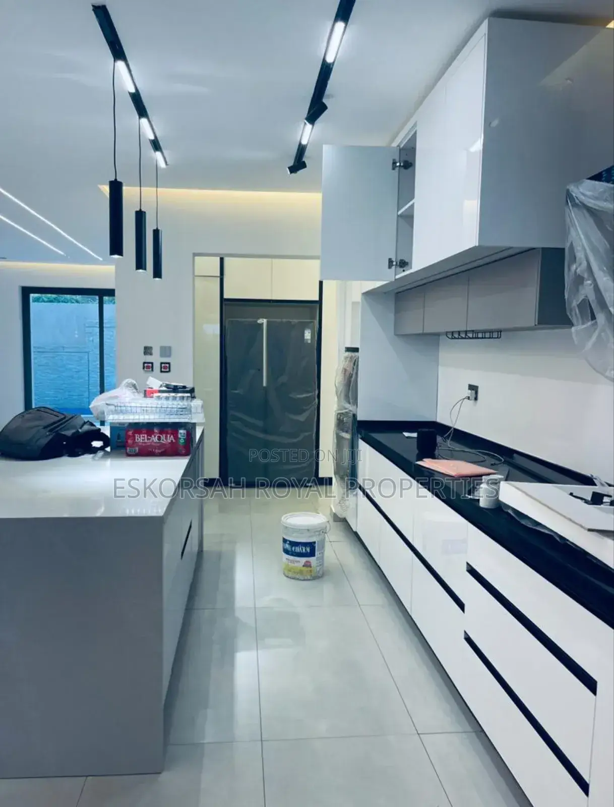 4bdrm House in East Legon, Adjiriganor for sale