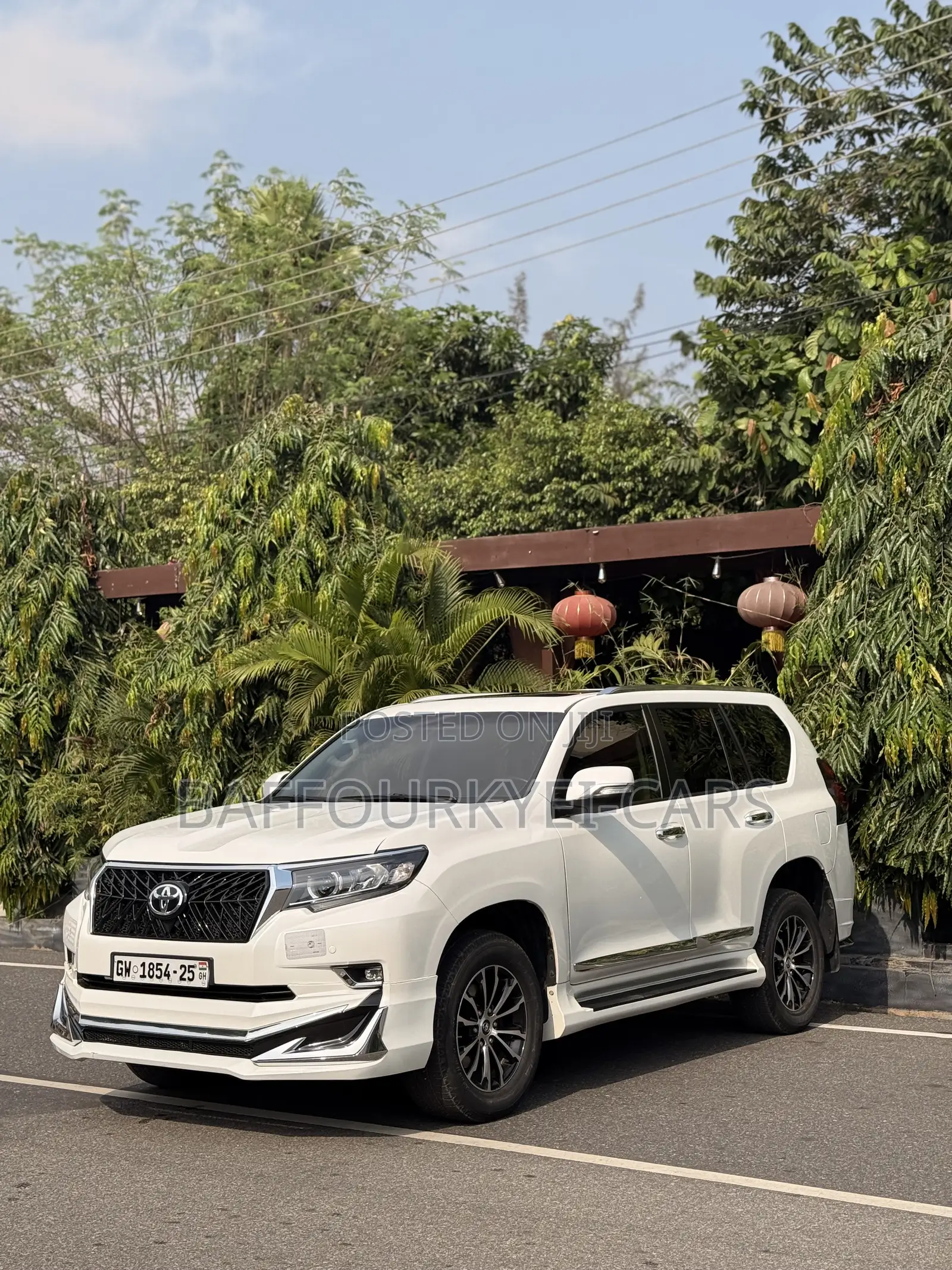 Toyota Land Cruiser Prado 4.0 Petrol TX 2017 White