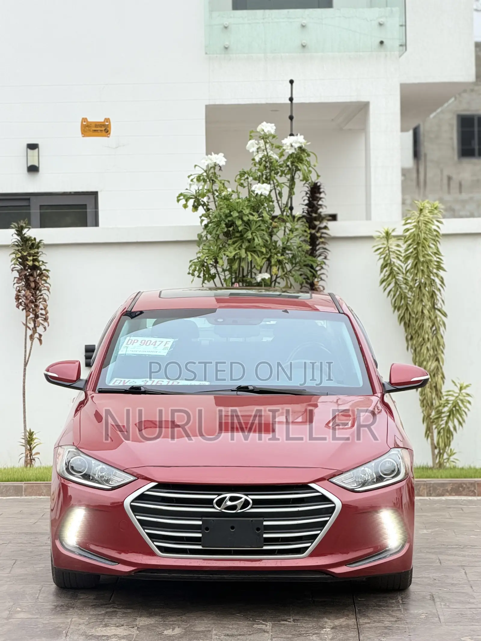 Hyundai Elantra Limited Sedan FWD (2.0L 4cyl 6A) 2017 Red