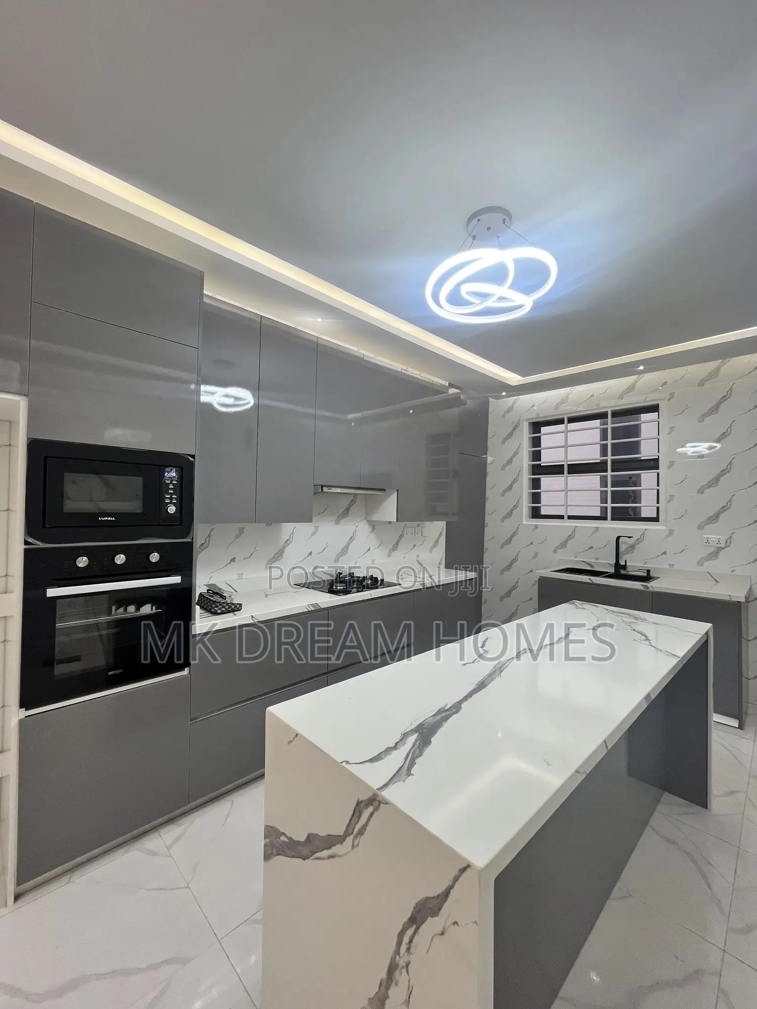3bdrm House in School Junction for sale