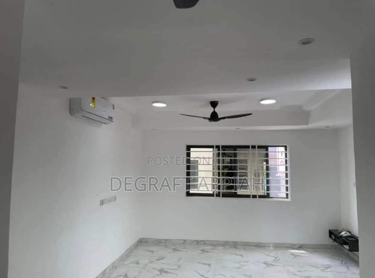 4bdrm House in Ahinsan Estate, Kumasi Metropolitan for sale