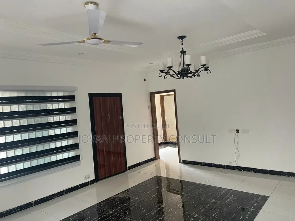 4bdrm House in Pokuase Acp for rent