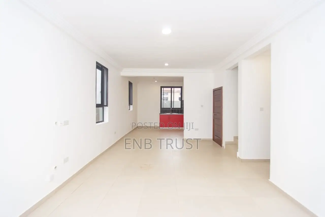 3bdrm Duplex in Oyarifa, Pentecost for sale