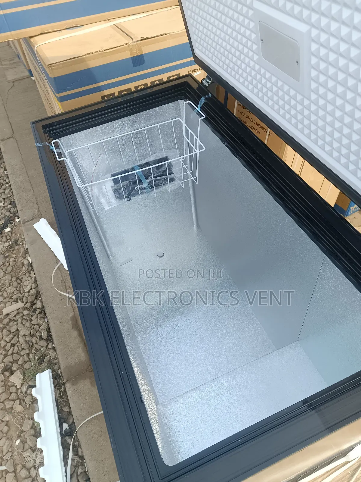 Nasco 318liter Chest Freezer Single Door